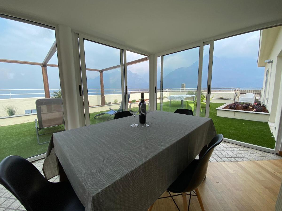 Attico With Big Terrace In Residence With Pool Valbrona Ngoại thất bức ảnh